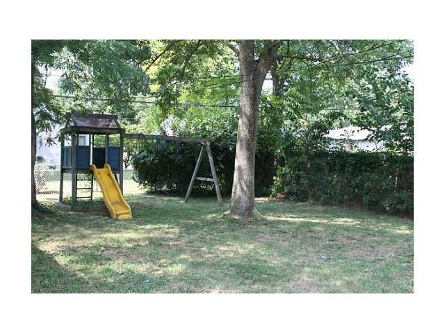 1879 Lonsdale Road Columbus, OH 43232 - Photo 3 of 3 Gallery Image 3