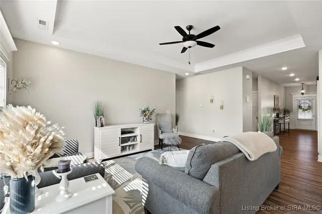 $329,900 | 3920 Windsor Creek Drive, New Albany, IN 47150