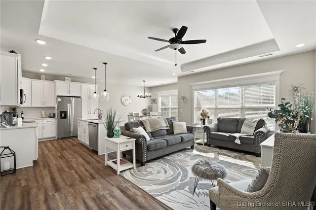 $329,900 | 3920 Windsor Creek Drive, New Albany, IN 47150