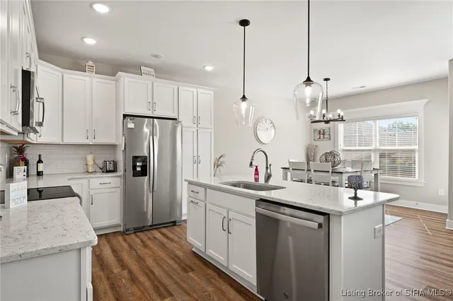 $329,900 | 3920 Windsor Creek Drive, New Albany, IN 47150