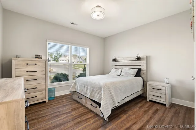 $329,900 | 3920 Windsor Creek Drive, New Albany, IN 47150