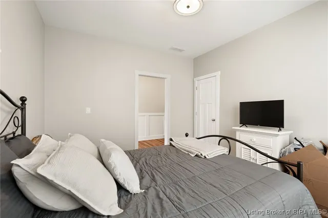 $329,900 | 3920 Windsor Creek Drive, New Albany, IN 47150