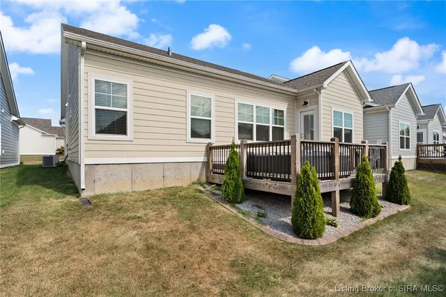 $329,900 | 3920 Windsor Creek Drive, New Albany, IN 47150