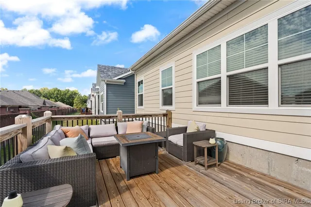 $329,900 | 3920 Windsor Creek Drive, New Albany, IN 47150