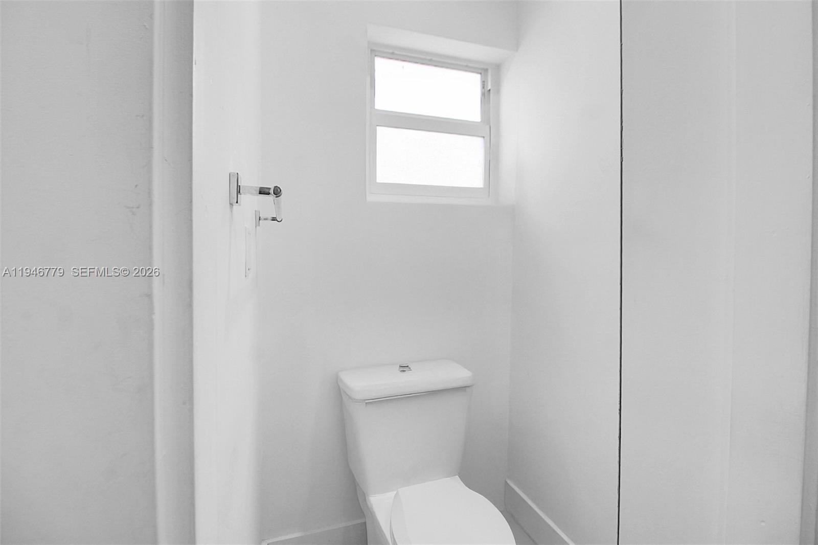 7961 Southwest 198th Street Cutler Bay, FL 33189 - Photo 5 of 47