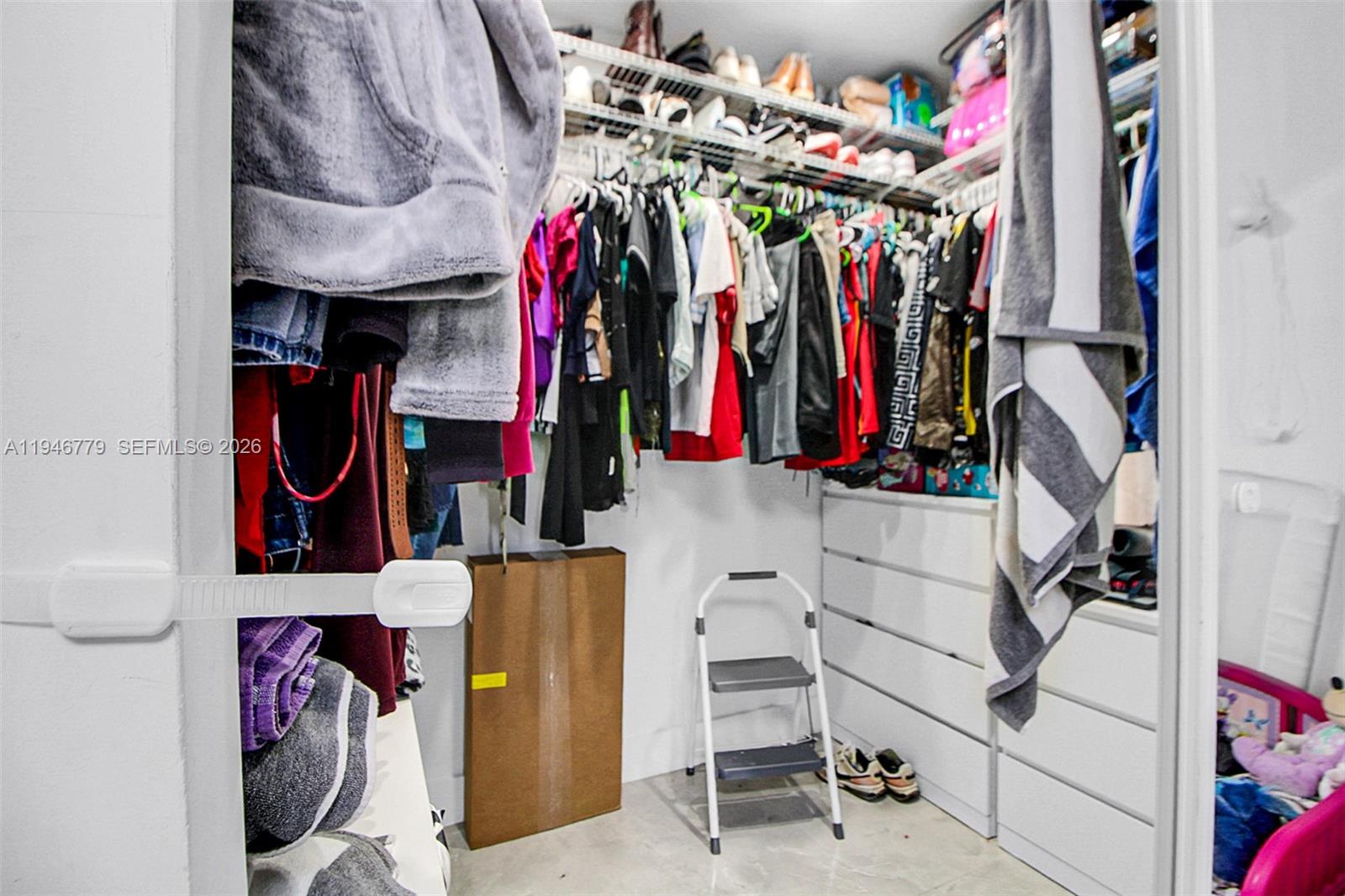 7961 Southwest 198th Street Cutler Bay, FL 33189 - Photo 6 of 47