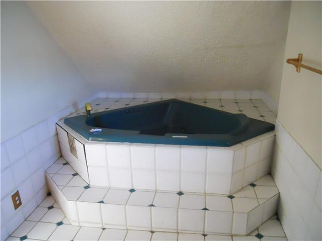 2201 South Hunter Road Indianapolis, IN 46239 - Photo 8 of 9 Gallery Image 8