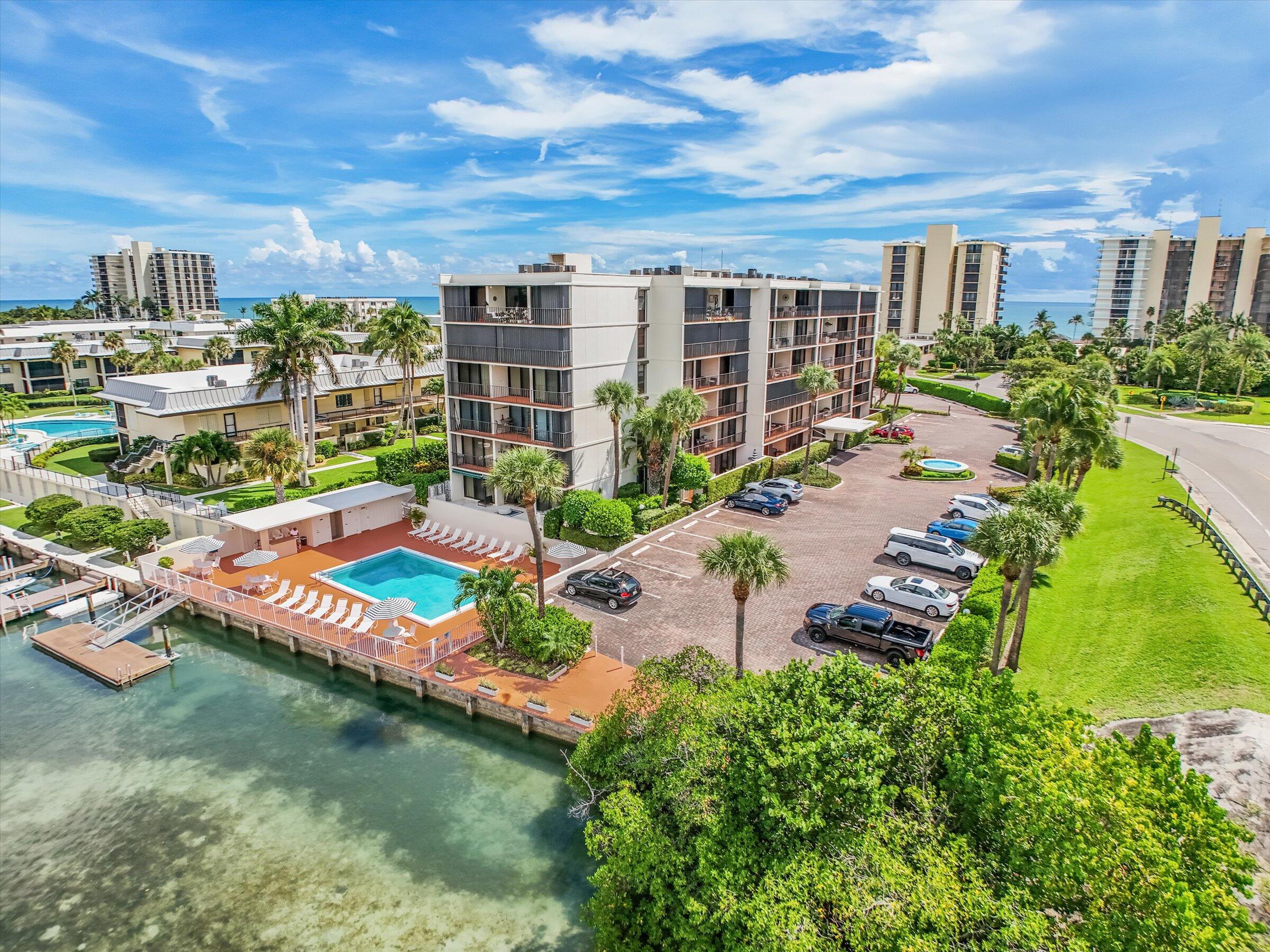 225 South Beach Road, Unit 205 Tequesta, FL 33469 - Photo 13 of 43 40-225 S Beach Road-40