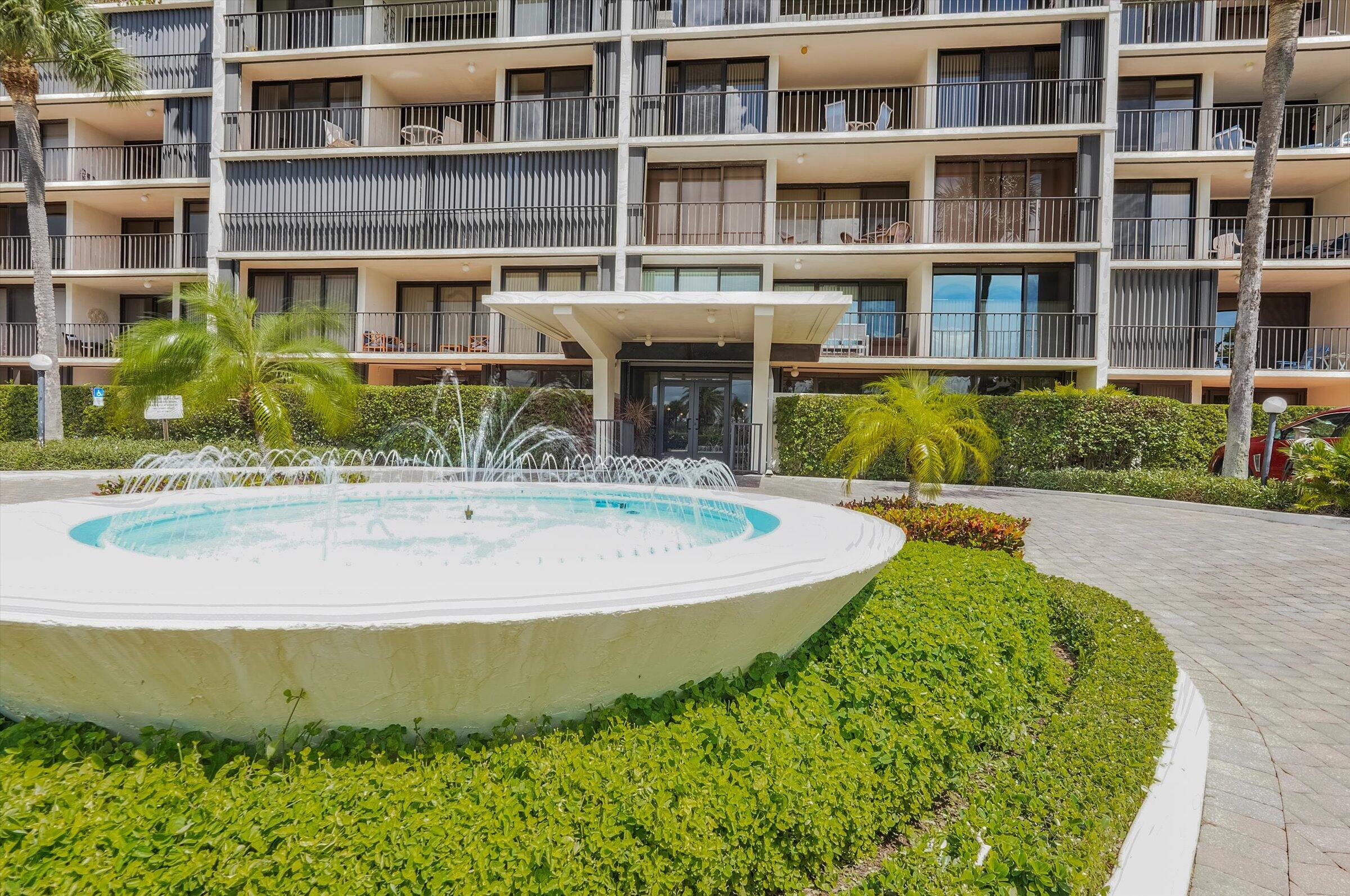 225 South Beach Road, Unit 205 Tequesta, FL 33469 - Photo 2 of 43 32-225 S Beach Road-32