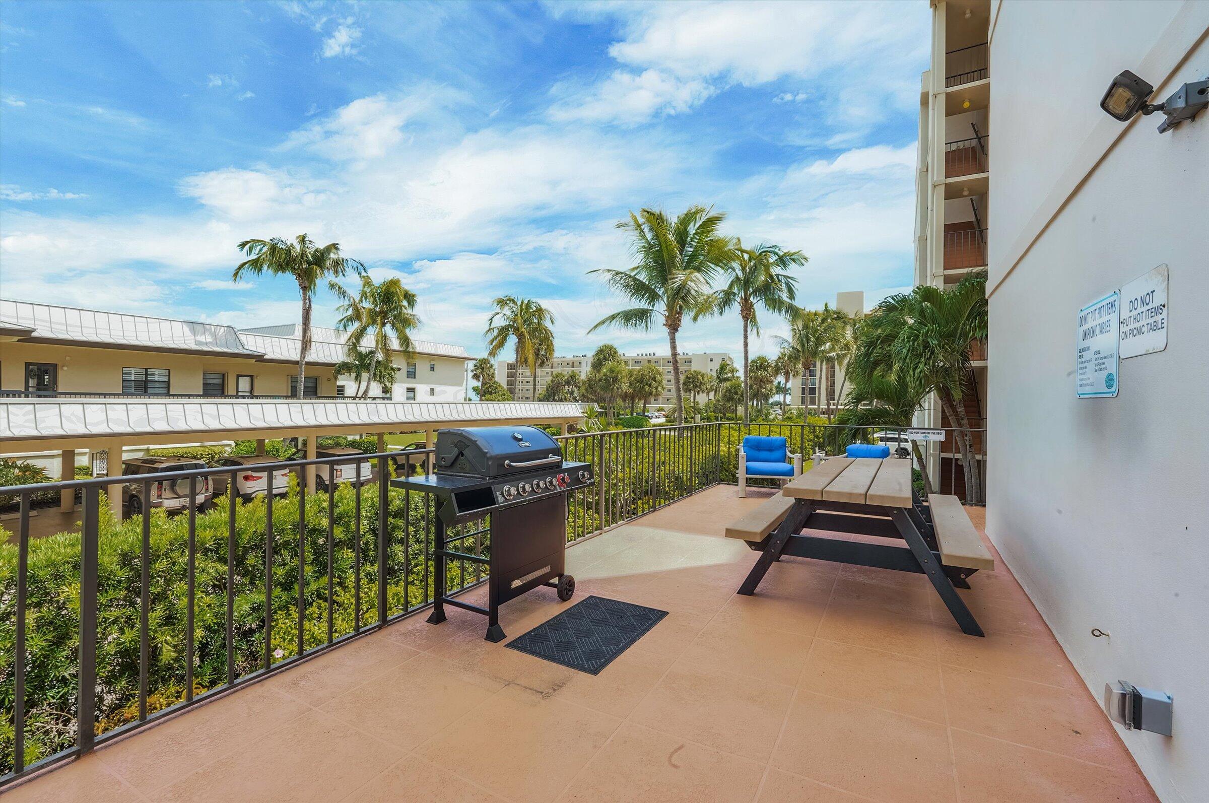 225 South Beach Road, Unit 205 Tequesta, FL 33469 - Photo 23 of 43 26-225 S Beach Road-26