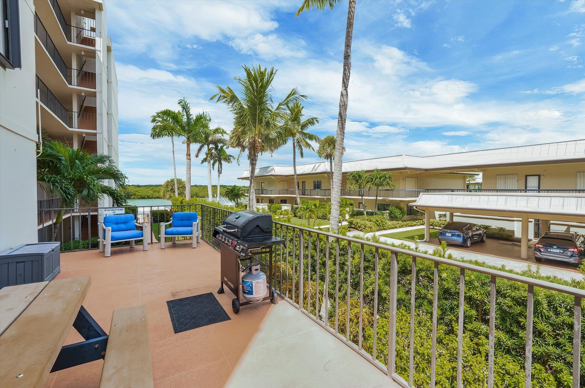 225 South Beach Road, Unit 205 Tequesta, FL 33469 - Photo 38 of 43 27-225 S Beach Road-27