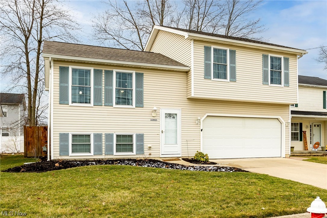 33905 Harding Avenue North Ridgeville, OH 44039 - Photo 2 of 35 Gallery Image 2