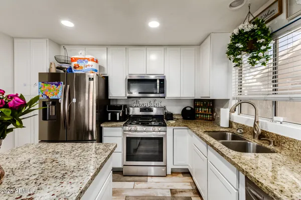 $549,900 | 2910 East Windsong Drive, Phoenix, AZ 85048