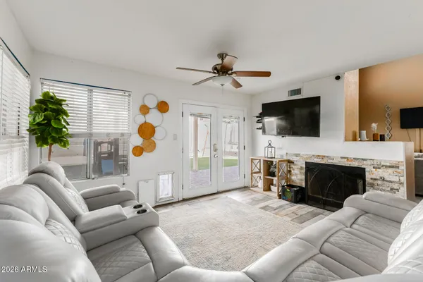 $549,900 | 2910 East Windsong Drive, Phoenix, AZ 85048