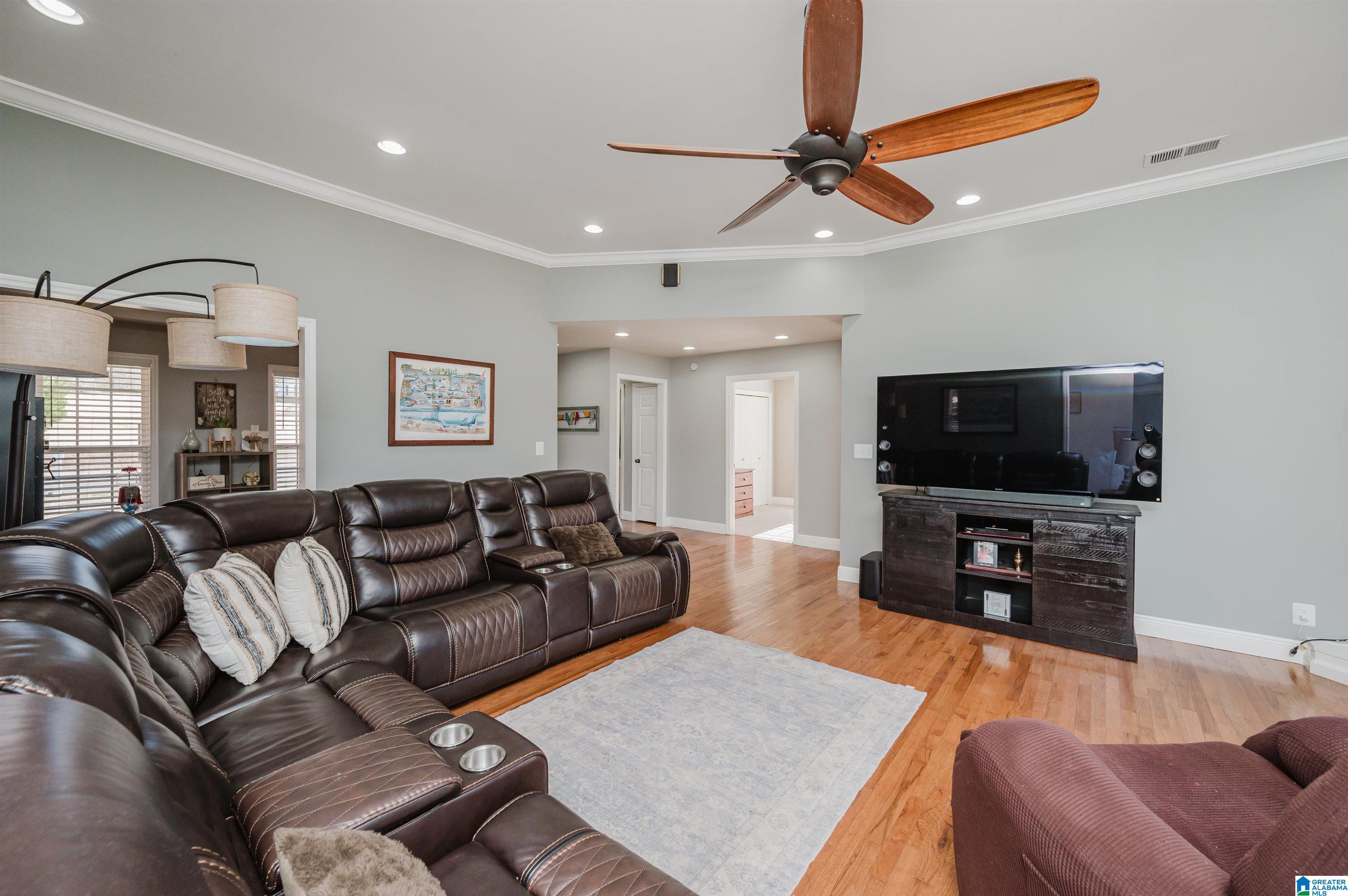 159 Sunset Lane Sylacauga, AL 35151 - Photo 12 of 63