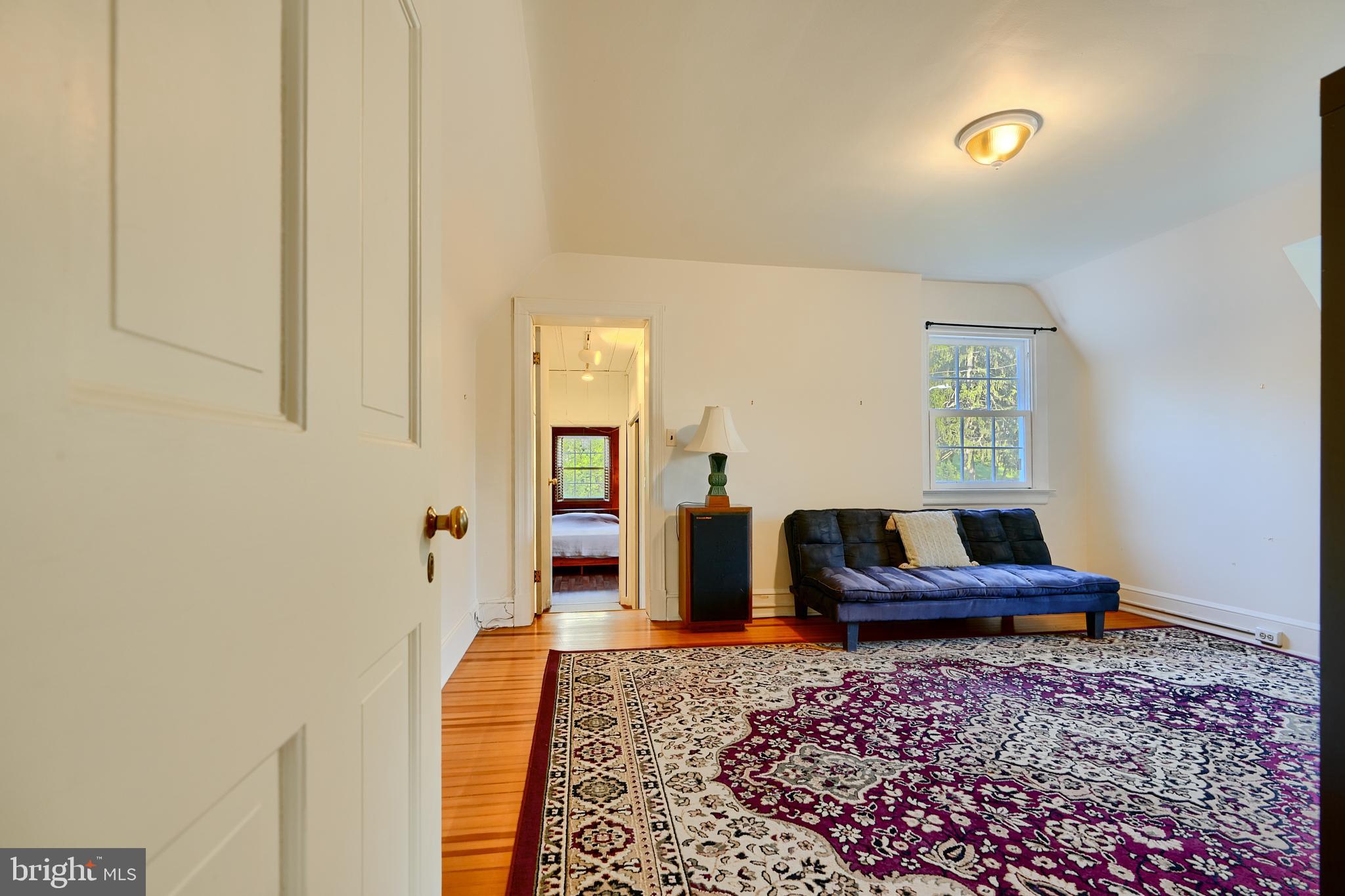 1122 Bellemore Road Baltimore, MD 21210 - Photo 29 of 51 Walk-through to next room