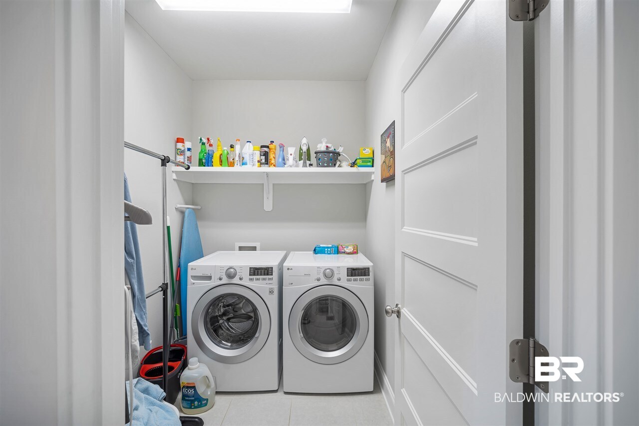 8687 Rosedown Lane Daphne, AL 36526 - Photo 11 of 27 Laundry Room