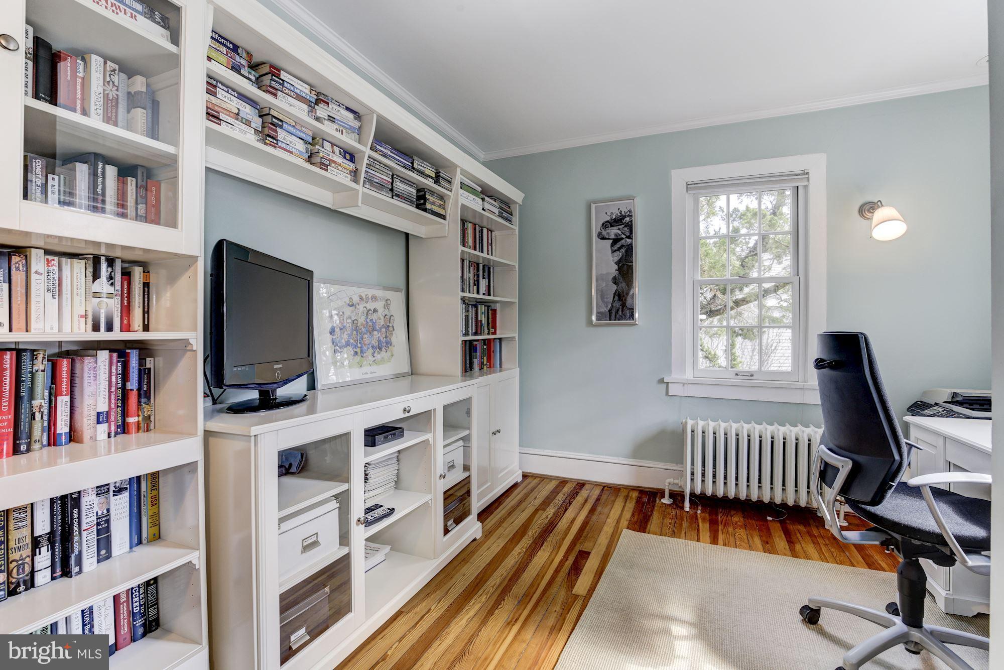 5810 Chevy Chase Parkway Northwest Washington, DC 20015 - Photo 17 of 30 Bedroom