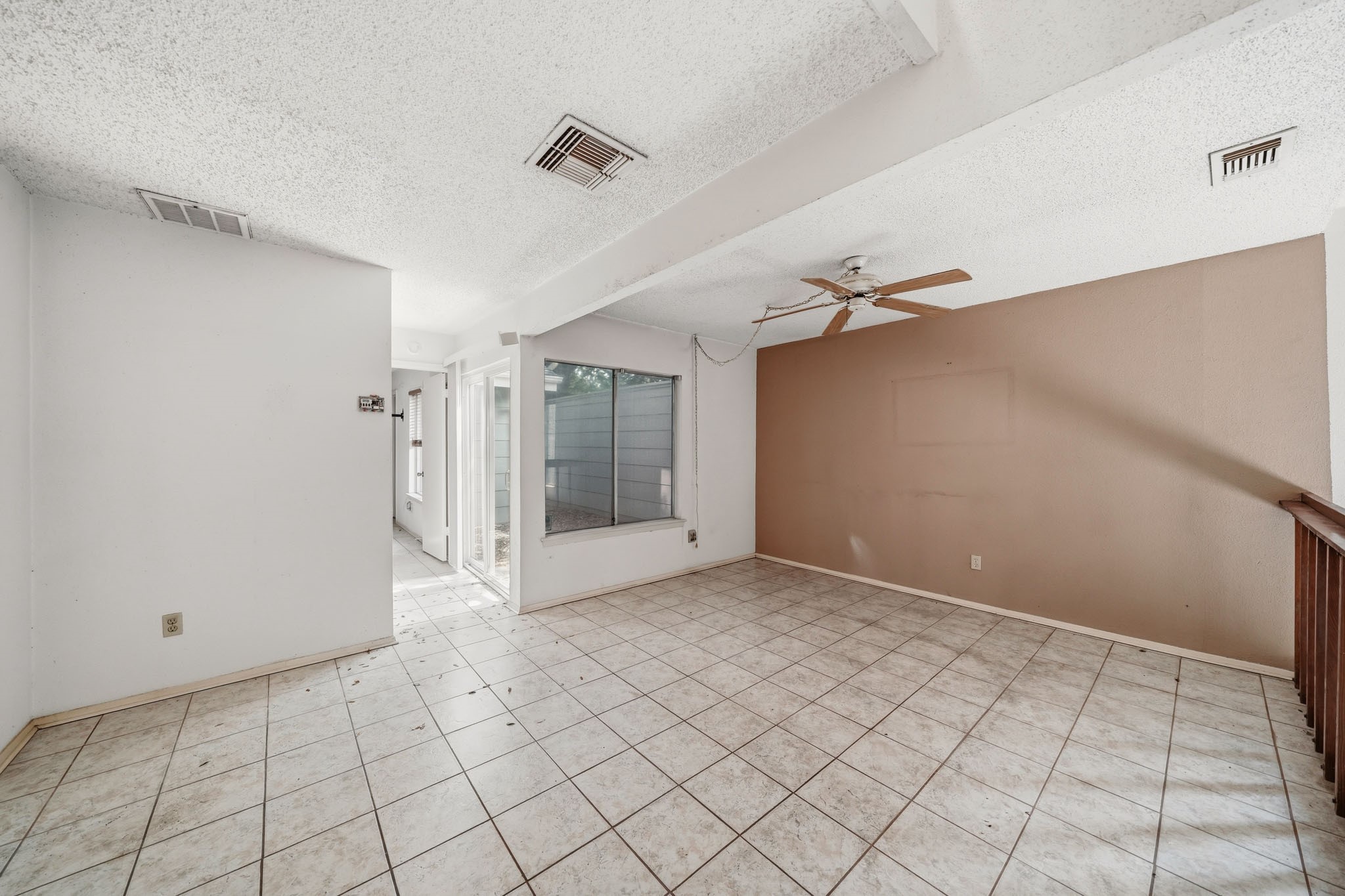 12918 Wirevine Lane Houston, TX 77072 - Photo 10 of 10 So much potential with this open floorplan home