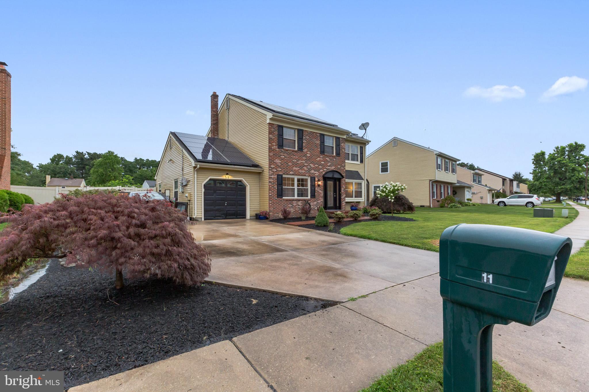 11 Devonshire Road Mount Laurel, NJ 08054 - Photo 2 of 25 Gallery Image 2