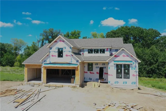 $899,500 | 8364 Northeast 77th Terrace, Kansas City, MO 64158