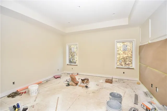 $899,500 | 8364 Northeast 77th Terrace, Kansas City, MO 64158