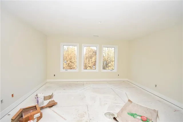 $899,500 | 8364 Northeast 77th Terrace, Kansas City, MO 64158