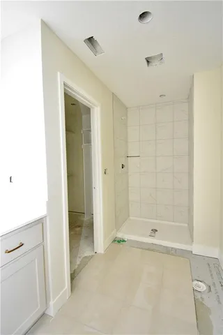 $899,500 | 8364 Northeast 77th Terrace, Kansas City, MO 64158