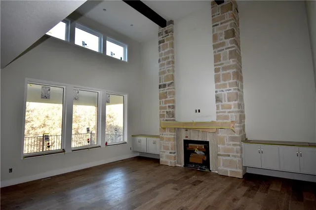 $899,500 | 8364 Northeast 77th Terrace, Kansas City, MO 64158