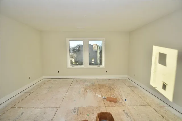 $899,500 | 8364 Northeast 77th Terrace, Kansas City, MO 64158