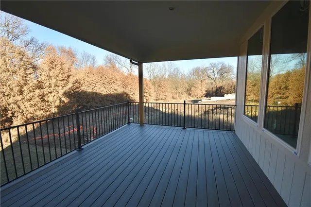 $899,500 | 8364 Northeast 77th Terrace, Kansas City, MO 64158