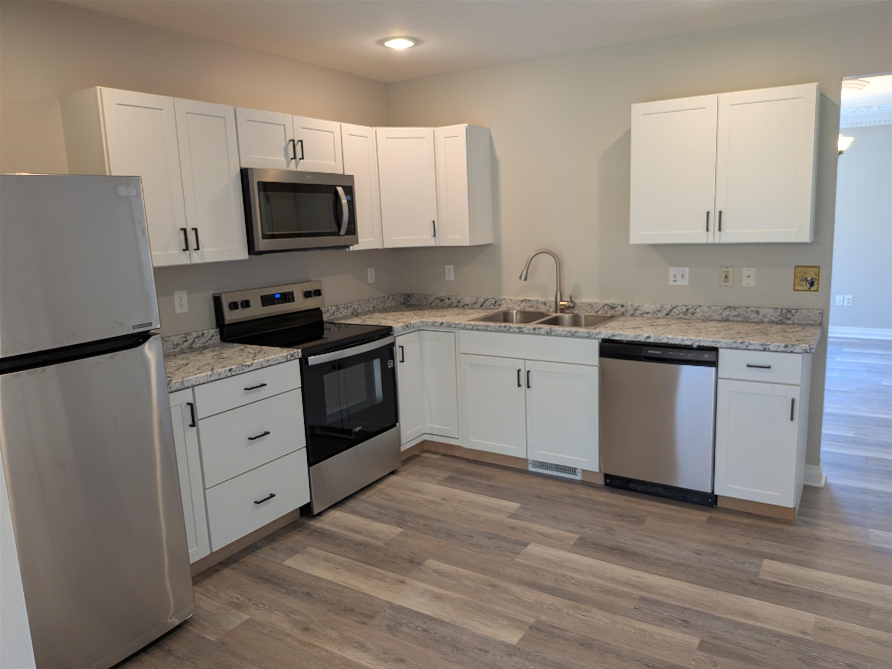 657 South Freya Street Spokane, WA 99202 - Photo 7 of 20