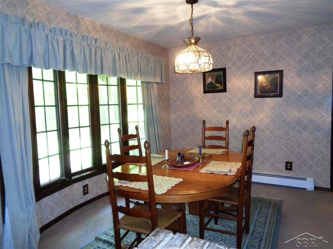 4601 Maple Road Frankenmuth, MI 48734 - Photo 8 of 20 31244572-7.JPG