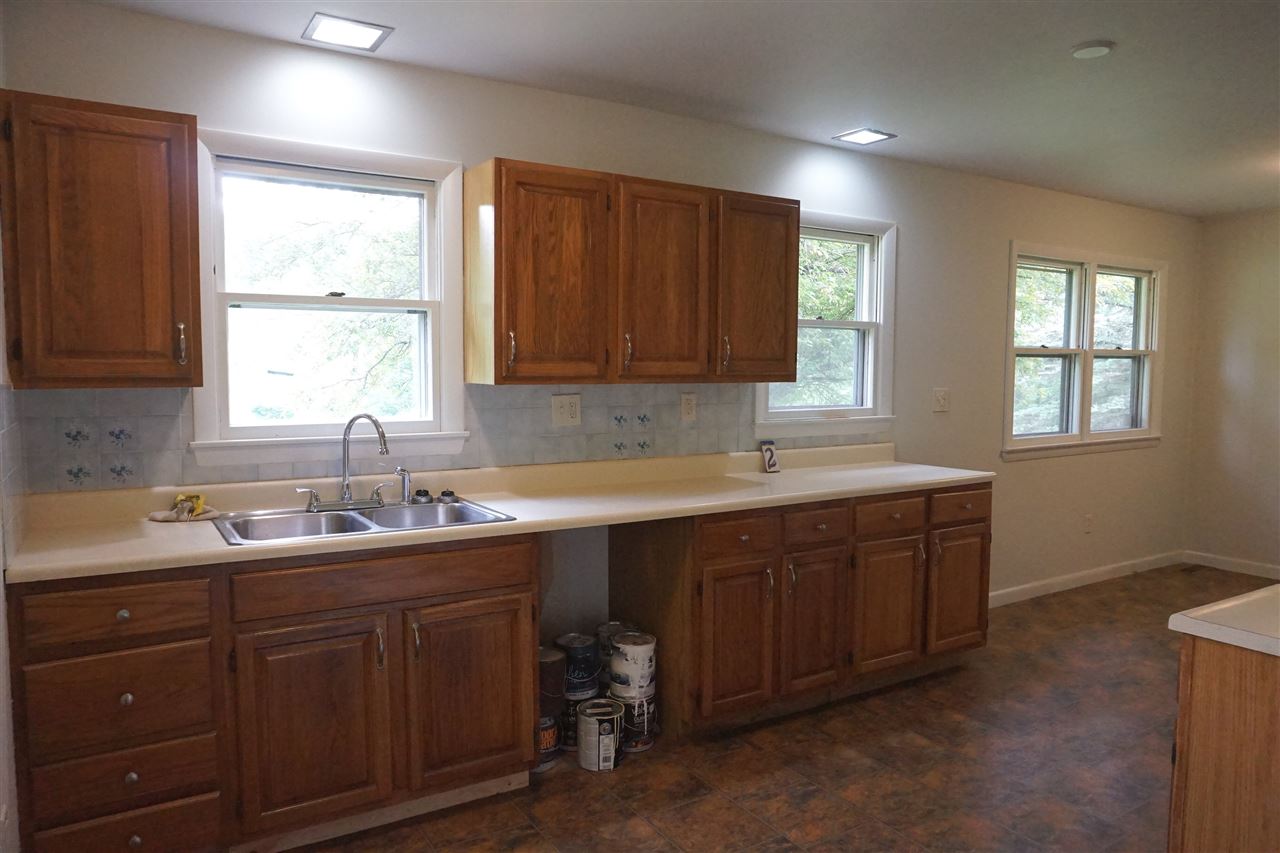 220 Tigertown Road Hartford, VT 05001 - Photo 7 of 24 Gallery Image 7