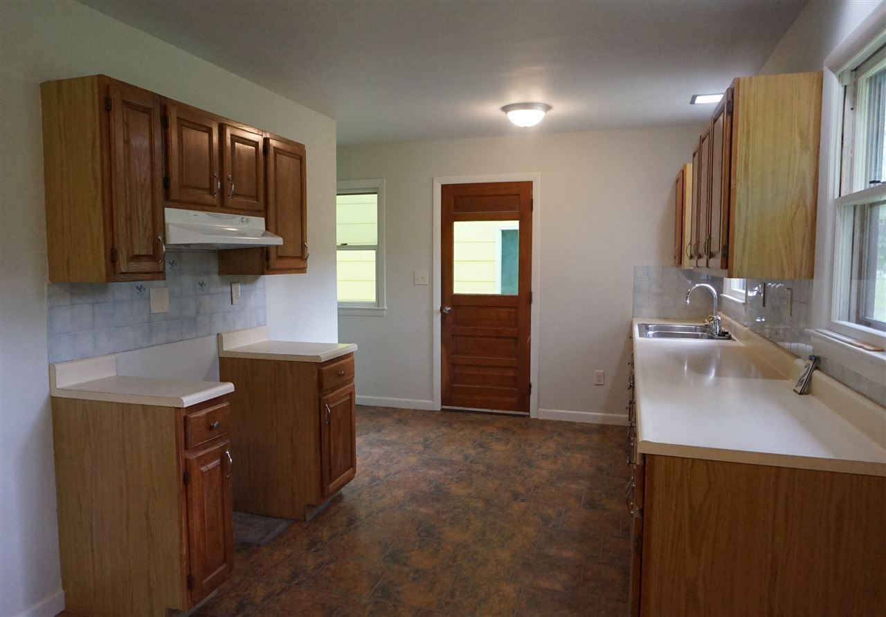 220 Tigertown Road Hartford, VT 05001 - Photo 8 of 24 Gallery Image 8