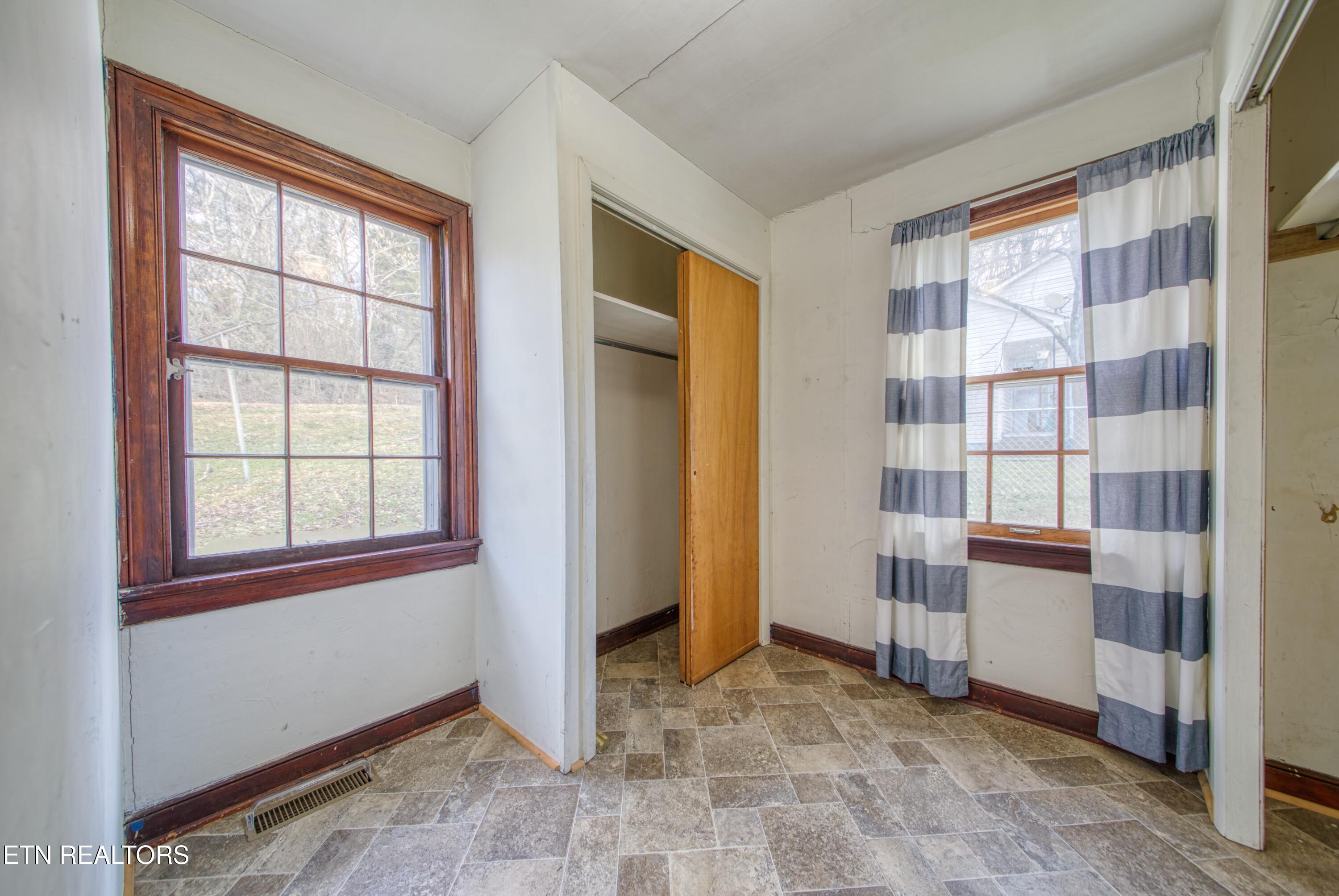 161 Tub Springs Road Harriman, TN 37748 - Photo 11 of 16 0H3A0140_11