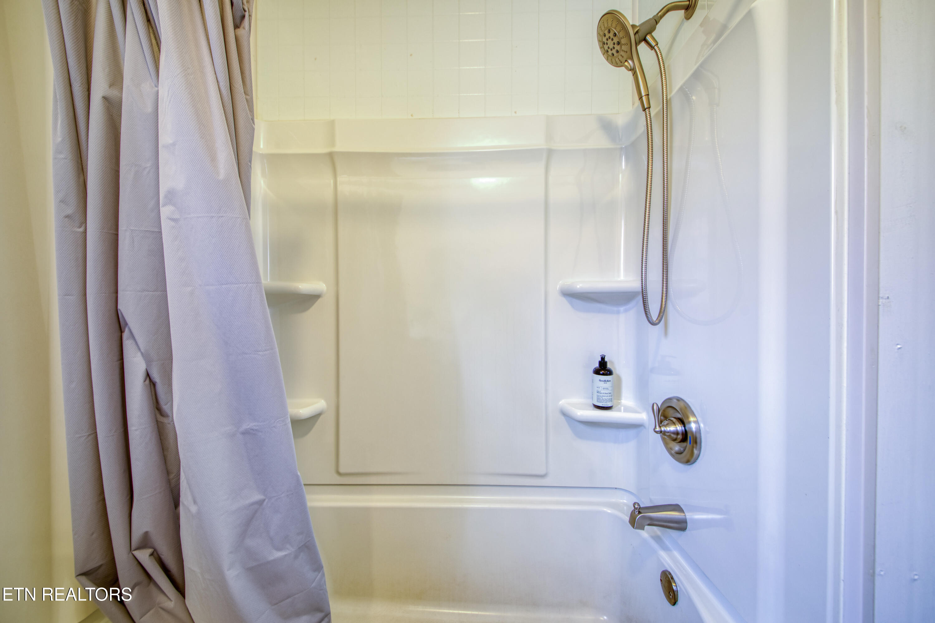 161 Tub Springs Road Harriman, TN 37748 - Photo 10 of 16 0H3A0138_10