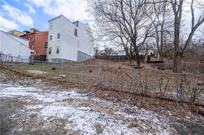 3393 Ridgway Street Pittsburgh, PA 15213 - Photo 23 of 25 Gallery Image 23