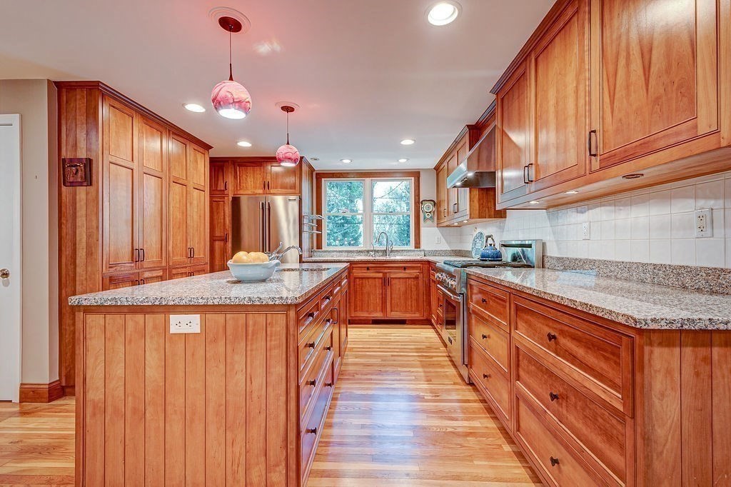 26 Revolutionary Road Acton, MA 01720 - Photo 8 of 37 Gallery Image 8
