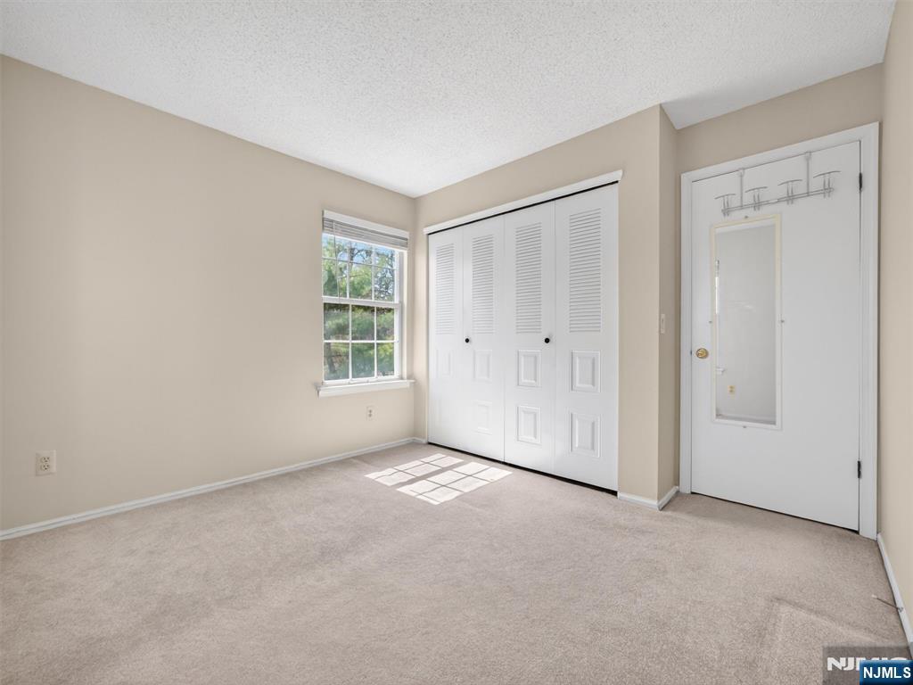 403 Poets Way, Unit 403 Mahwah, NJ 07430 - Photo 12 of 21