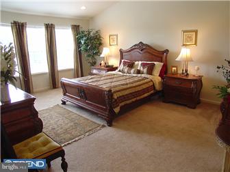 142 Coburn Road Pennington, NJ 08534 - Photo 9 of 12 Bedroom - Main