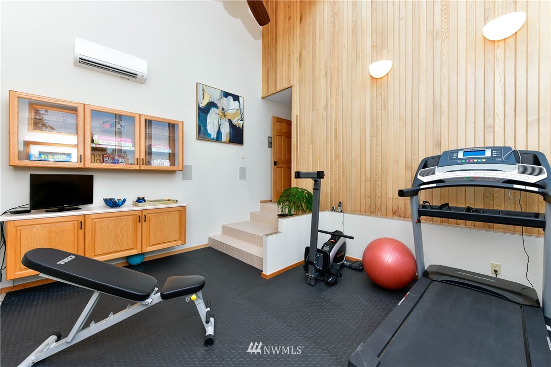 2392 Williams Road Oak Harbor, WA 98277 - Photo 23 of 39 Gallery Image 23