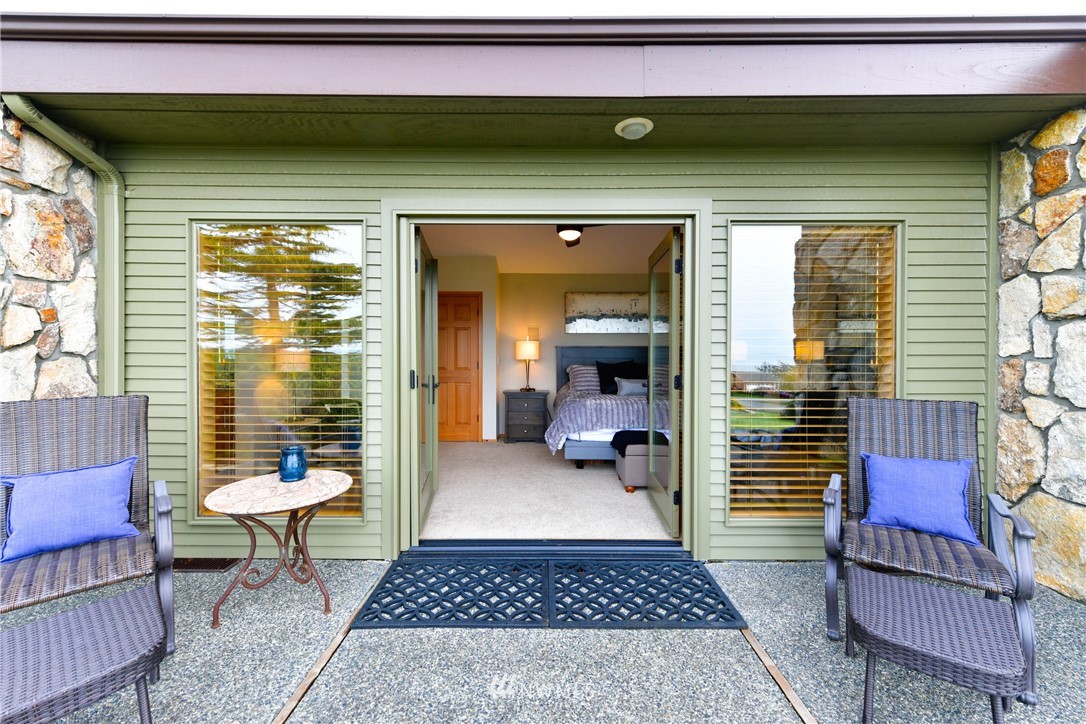 2392 Williams Road Oak Harbor, WA 98277 - Photo 33 of 39 Gallery Image 33