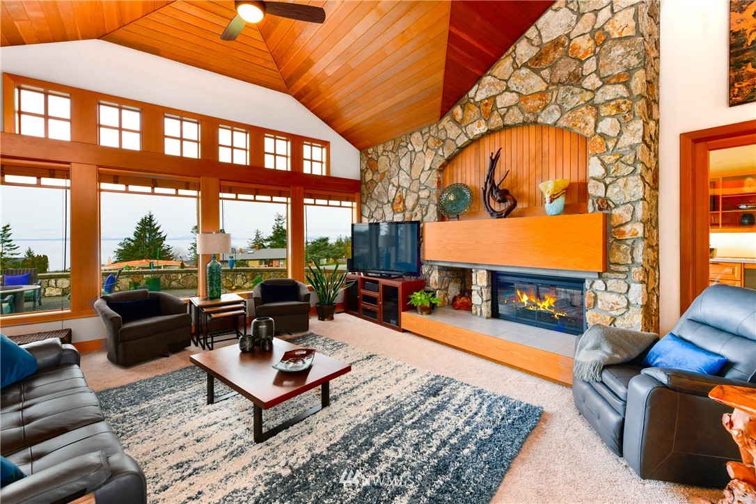 2392 Williams Road Oak Harbor, WA 98277 - Photo 7 of 39 Gallery Image 7