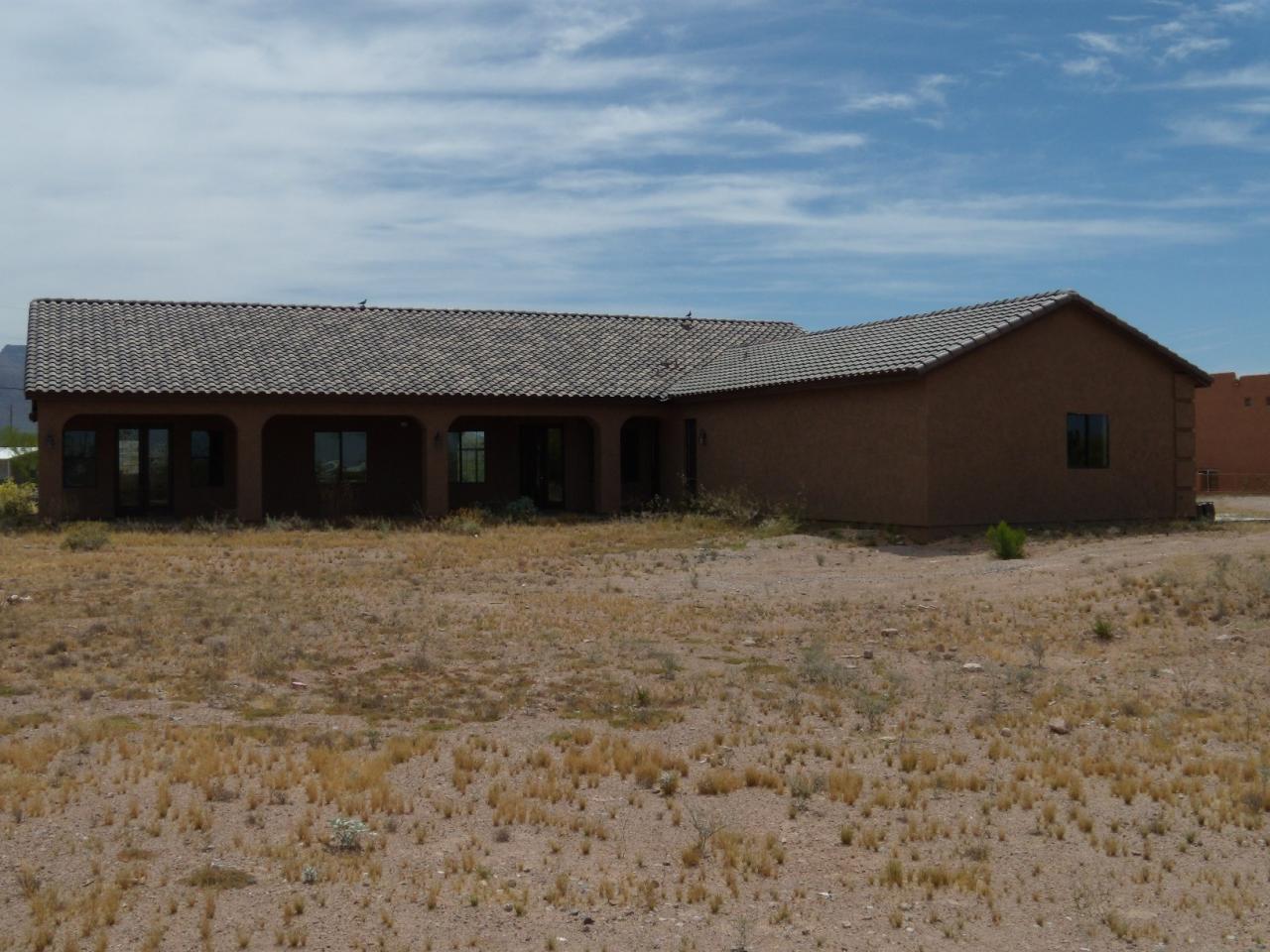 286 South Hilton Road Apache Junction, AZ 85119 - Photo 3 of 27 Back of home