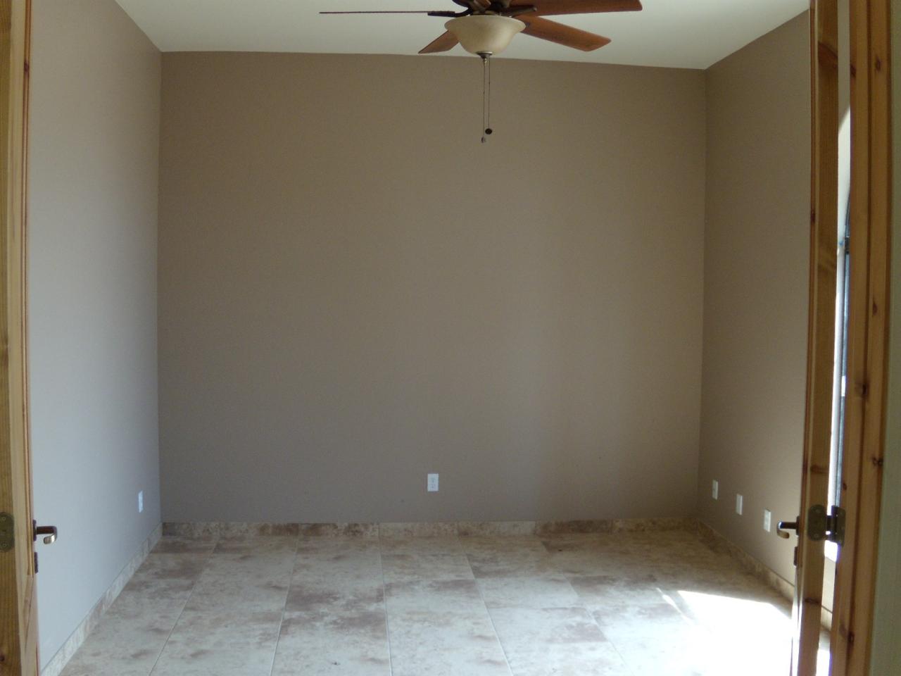 286 South Hilton Road Apache Junction, AZ 85119 - Photo 9 of 27 Den/office