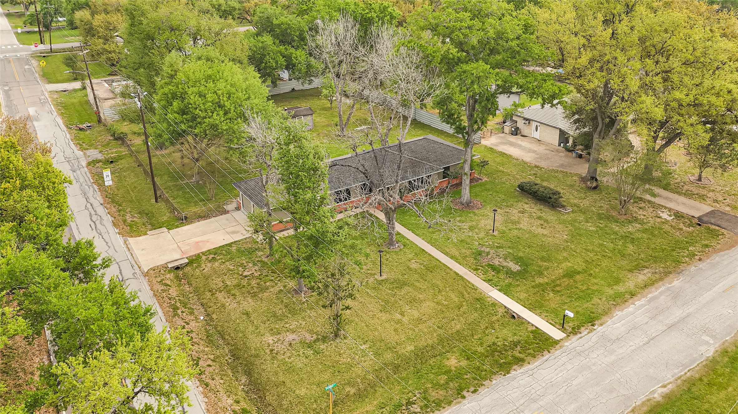 205 Grammar Road Houston, TX 77047 - Photo 24 of 26 a view of swimming pool