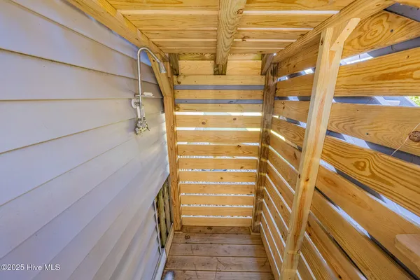 $699,900 | 500 West Eden Street, Kill Devil Hills, NC 27948