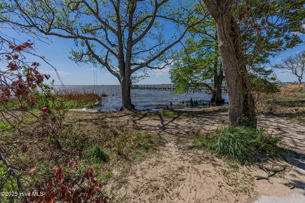 $699,900 | 500 West Eden Street, Kill Devil Hills, NC 27948