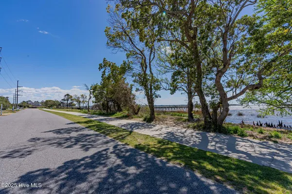 $699,900 | 500 West Eden Street, Kill Devil Hills, NC 27948